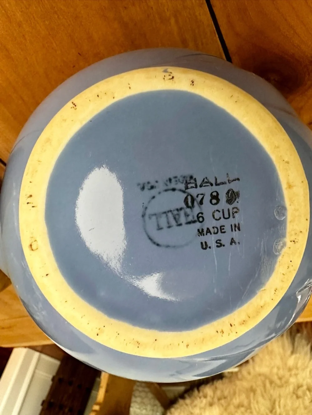 teapot vintage hall